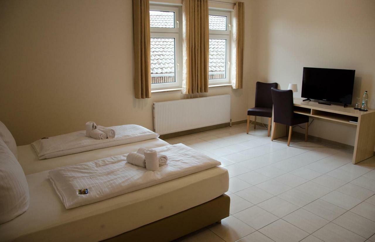 Kraichtaler Hof Hotel Exterior photo
